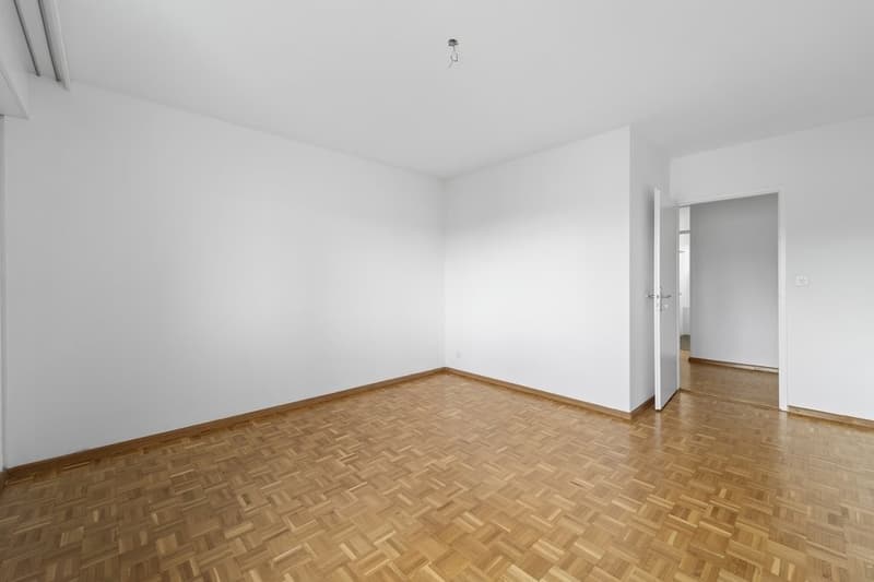 07_3ZWG_-_4OG_links_-_Loowiesenstrasse_27_8106_Adlikon_bei_Regensdorf.jpg
