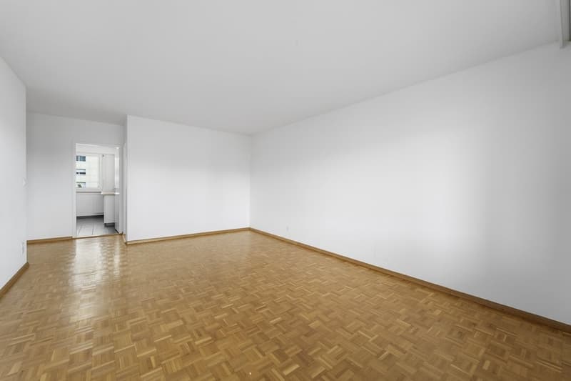 17_3ZWG_-_4OG_links_-_Loowiesenstrasse_27_8106_Adlikon_bei_Regensdorf.jpg