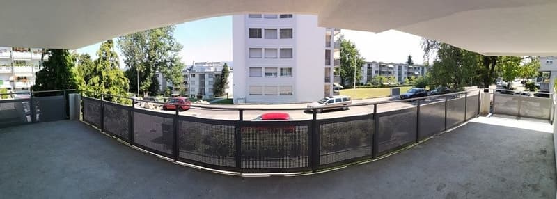 Grosszügige Wohnung mit Gartensitzplatz und Balkon zu vermieten (9)