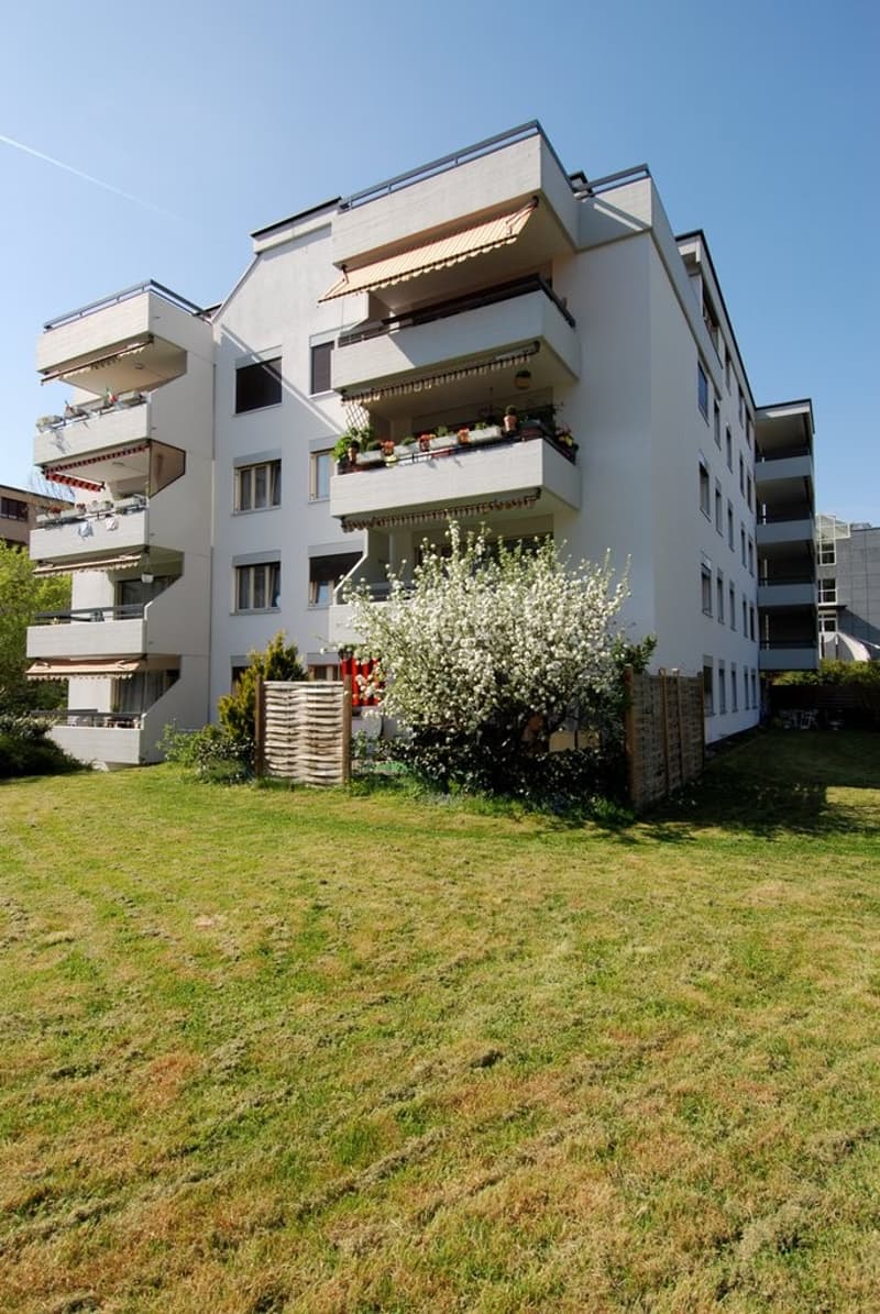 Grosszügige Wohnung im Grünen! (2)