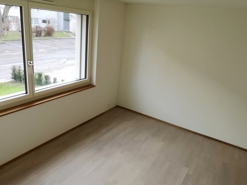 Wunderschöne 3.5 Zimmer-Wohnung in Thalwil (4)
