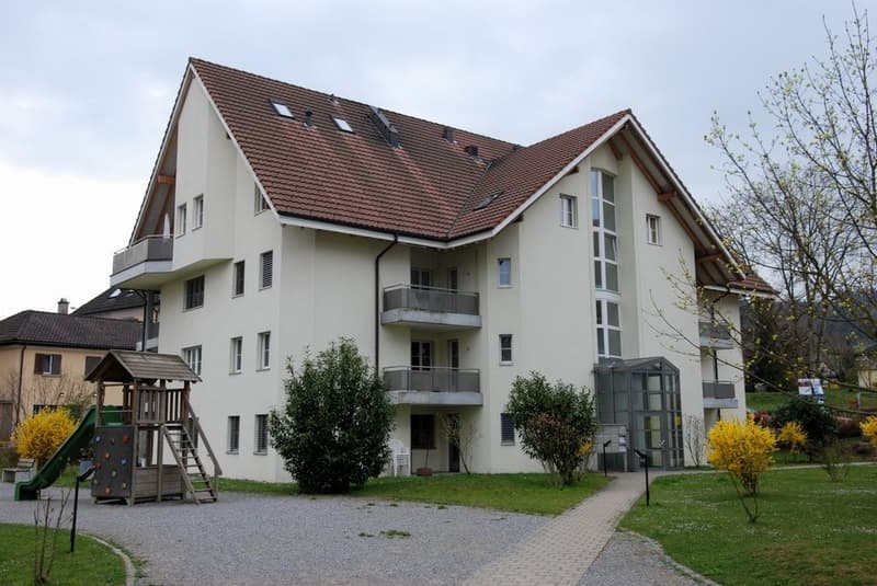 Moderne 3.5-Zimmerwohnung mit grossem Balkon (1)