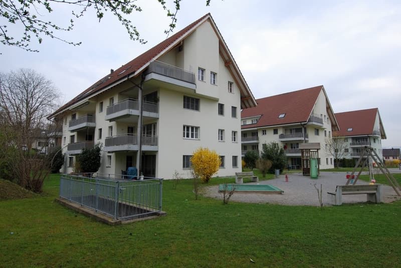 Moderne 3.5-Zimmerwohnung mit grossem Balkon (2)