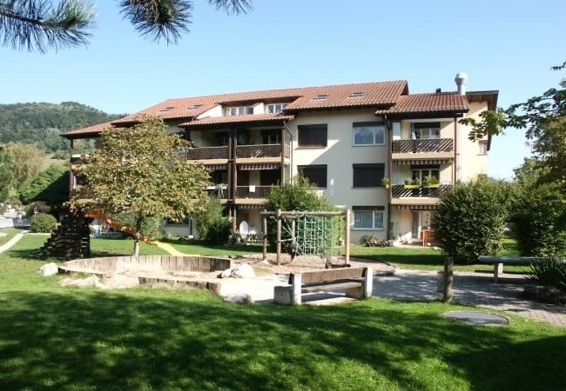 Wohnung an gepflegter und grüner Umgebung (1)