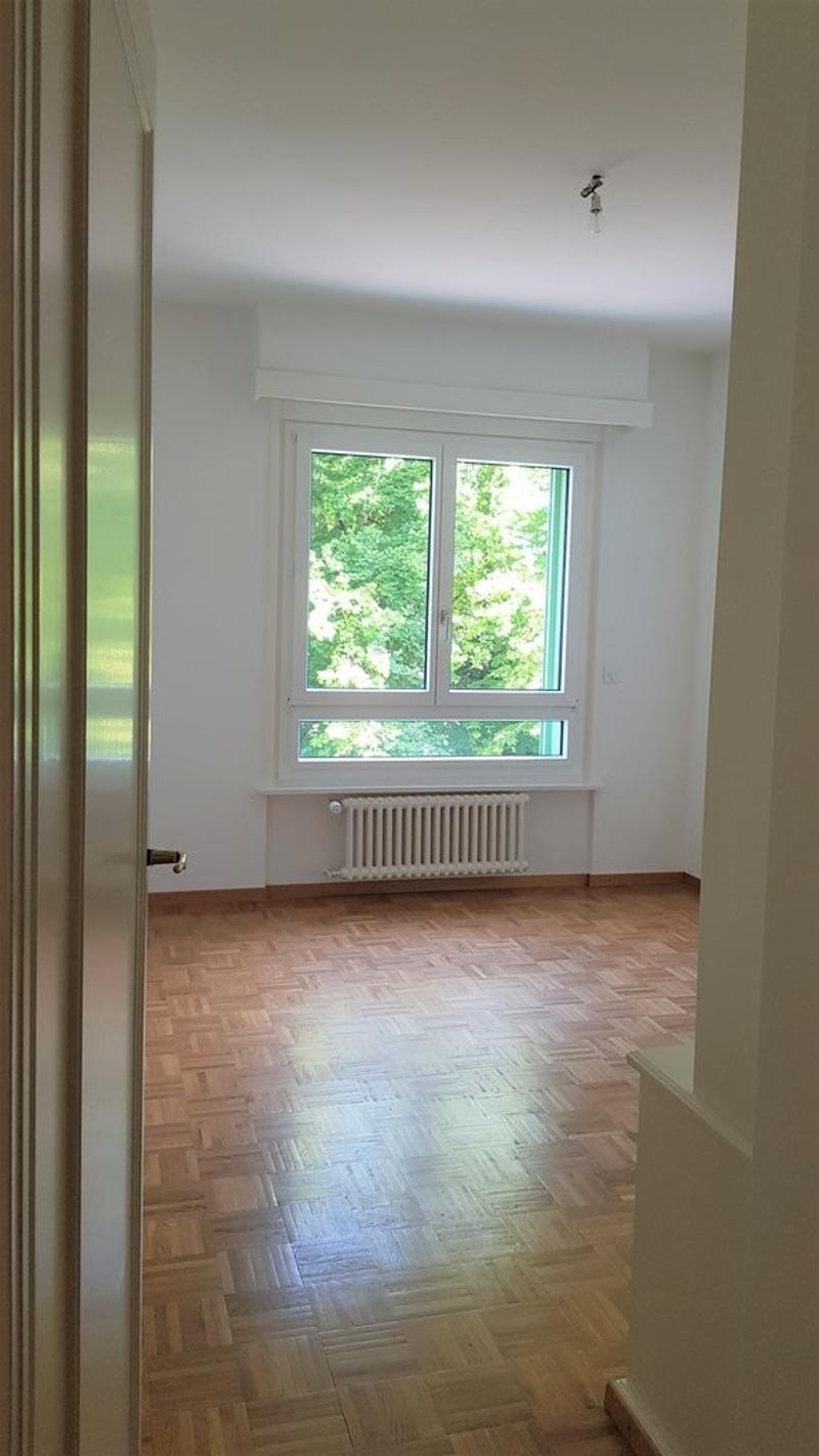 Superba appartamento di 6 locali con vista panoramica sul lago (9)
