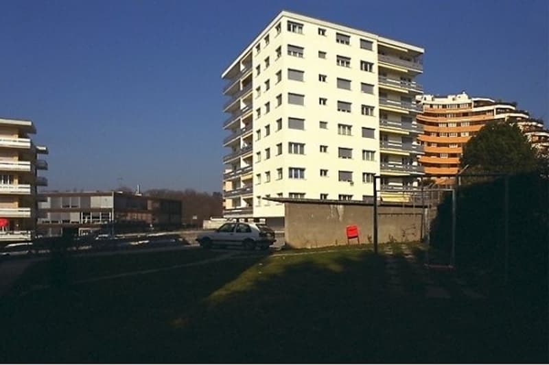 Posto auto esterno (1)