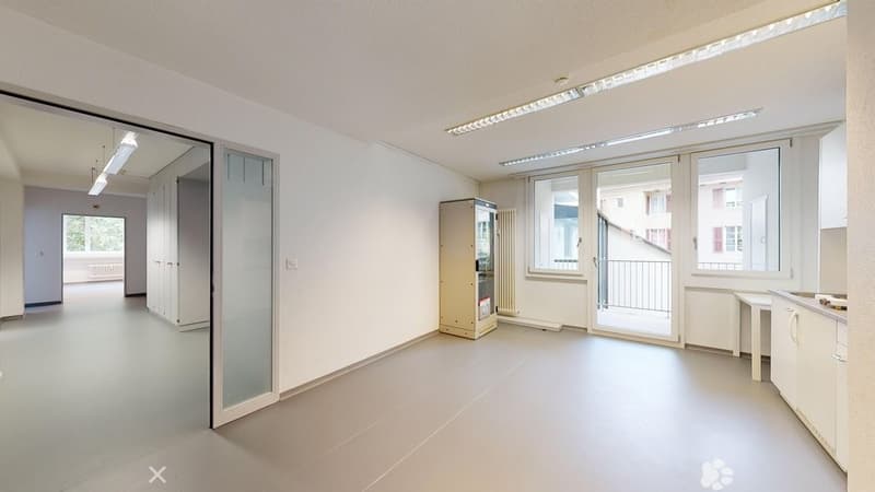 Livit-NL-BE-B0690010008-Burggasse-1-BielBienne-BielBienne-2502-08232022_203711.jpg