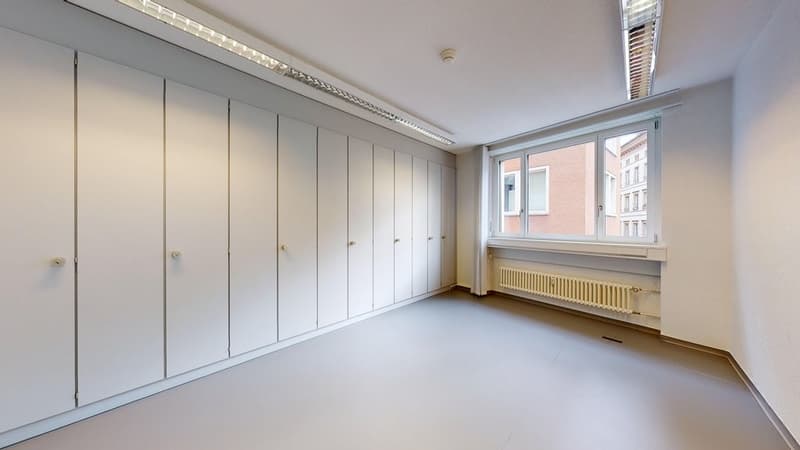 Livit-NL-BE-B0690010008-Burggasse-1-BielBienne-BielBienne-2502-08232022_203846.jpg