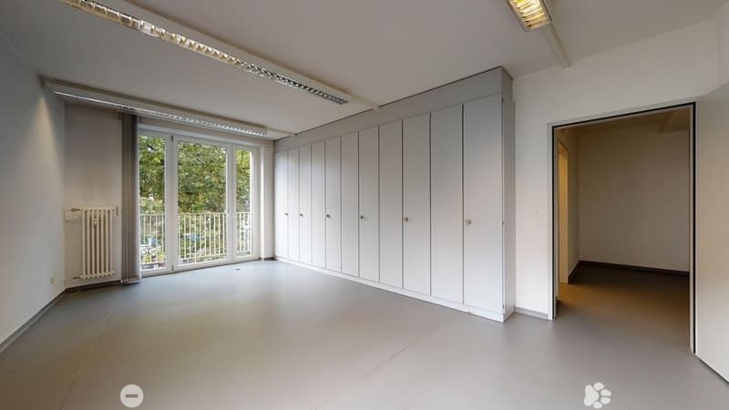Livit-NL-BE-B0690010008-Burggasse-1-BielBienne-BielBienne-2502-08232022_203939.jpg