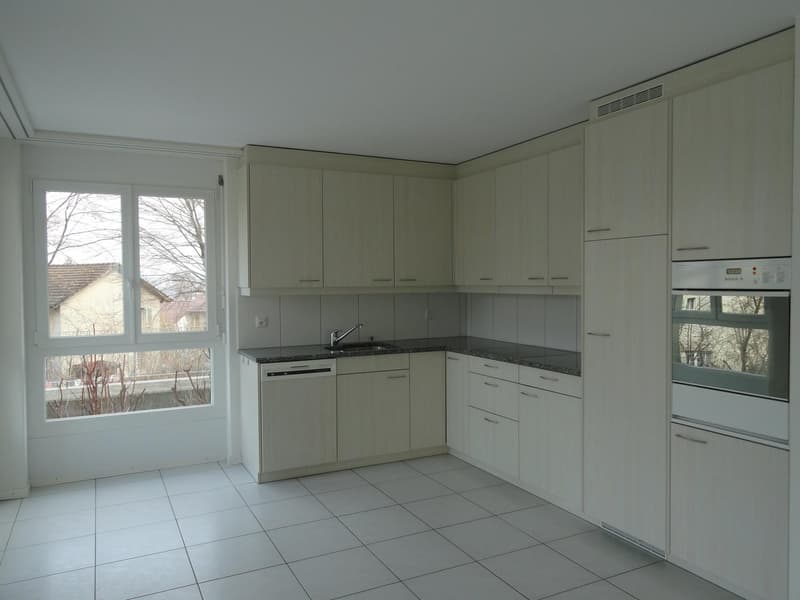 Apartment with garden seating area (2)