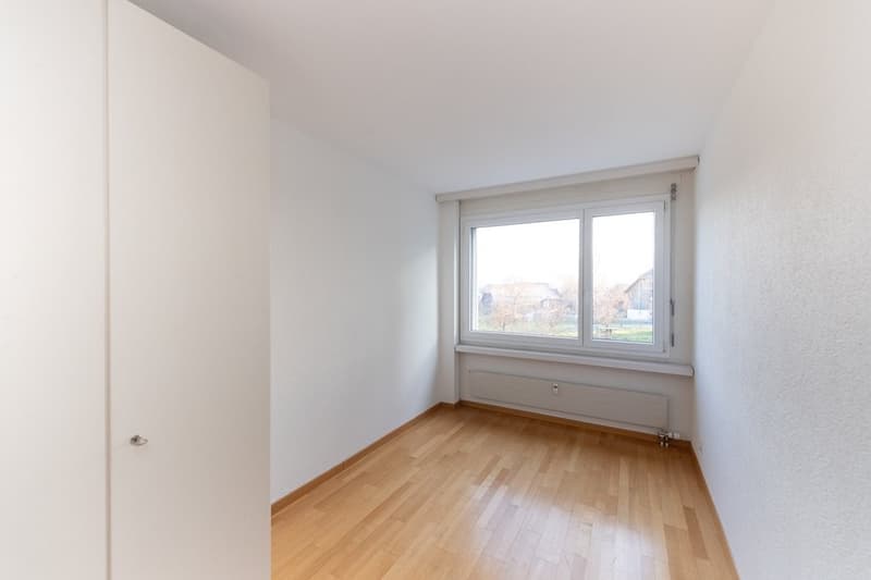 Solothurnstr_56_4.5ZiWhg_2_OG_Rechts_0018.jpg