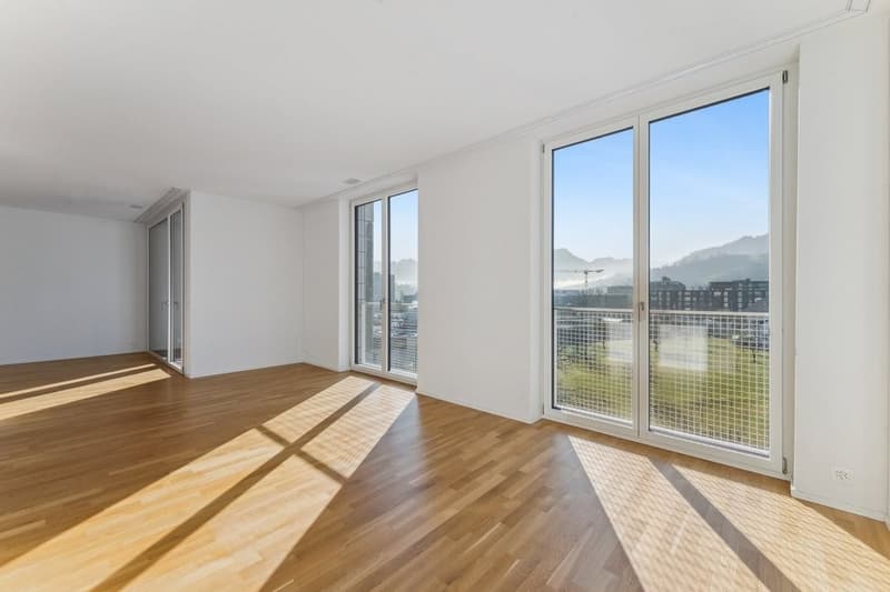 Lichtdurchflutete 4.5-Zimmerwohnung im 6. Obergeschoss (3)