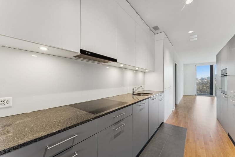 Lichtdurchflutete 4.5-Zimmerwohnung im 3. Obergeschoss (2)