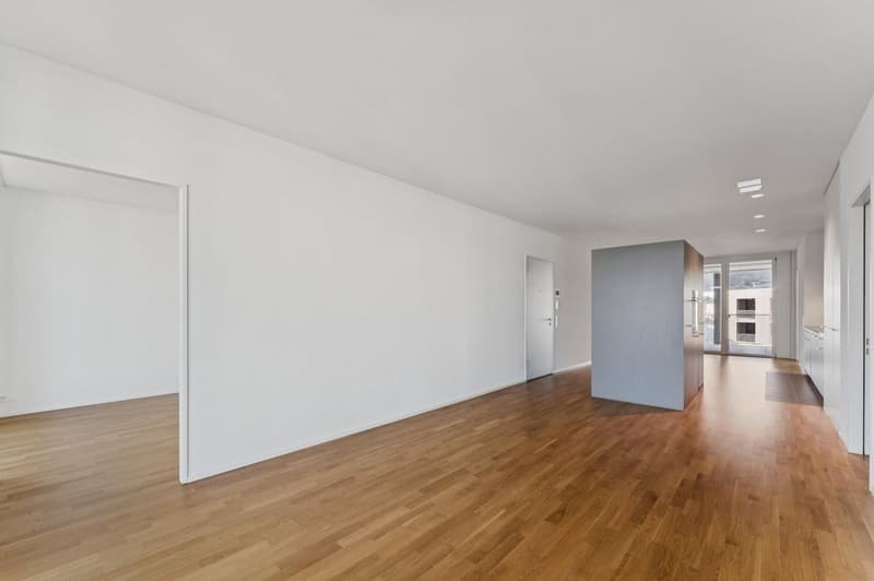 Lichtdurchflutete 4.5-Zimmerwohnung im 3. Obergeschoss (7)