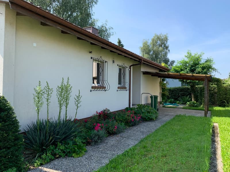 Einfamilienhaus zur Miete mit grossem Garten und Cheminée in Jegenstorf (4)