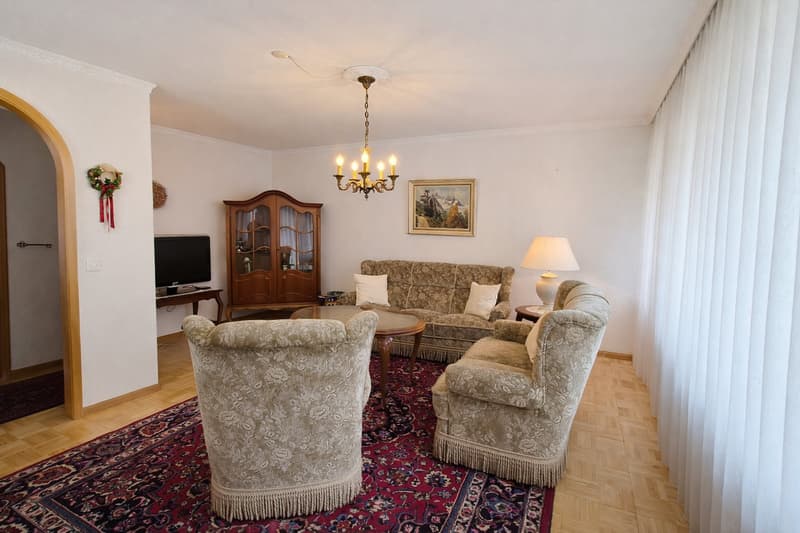 Charming 3.5-room cooperative apartment with mountain view (6)