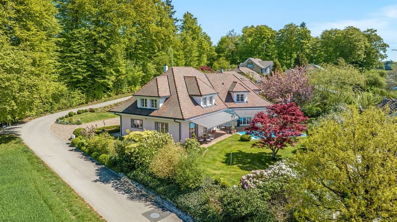 Stylish & exclusive 7.5 room country estate (2)