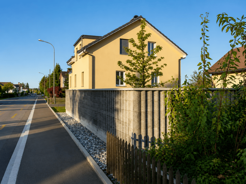 Freistehendes 6.5-Zimmer-Einfamilienhaus (1)