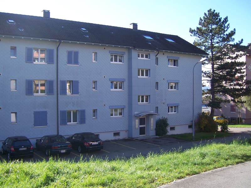 4-Zimmer-Wohnung mit Balkon in ruhiger Lage (1)