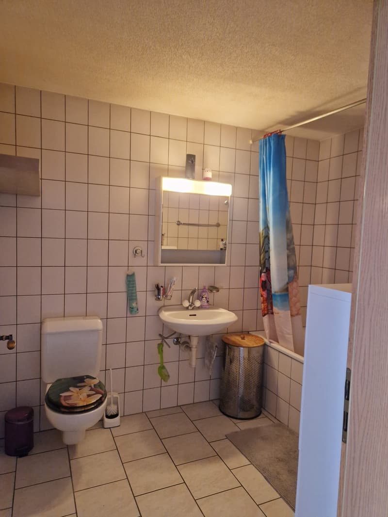 Badezimmer mit Badewanne