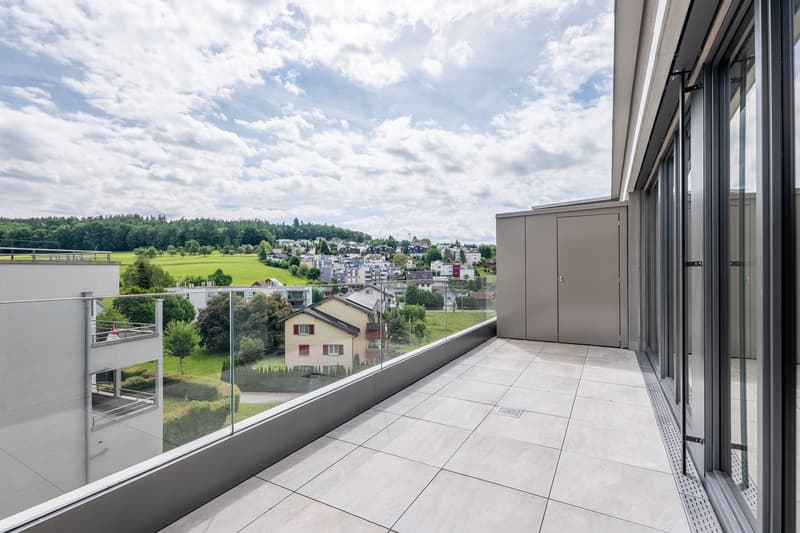 Penthouse first-time occupancy in Wil SG. Light, space and two terraces with city views (2)