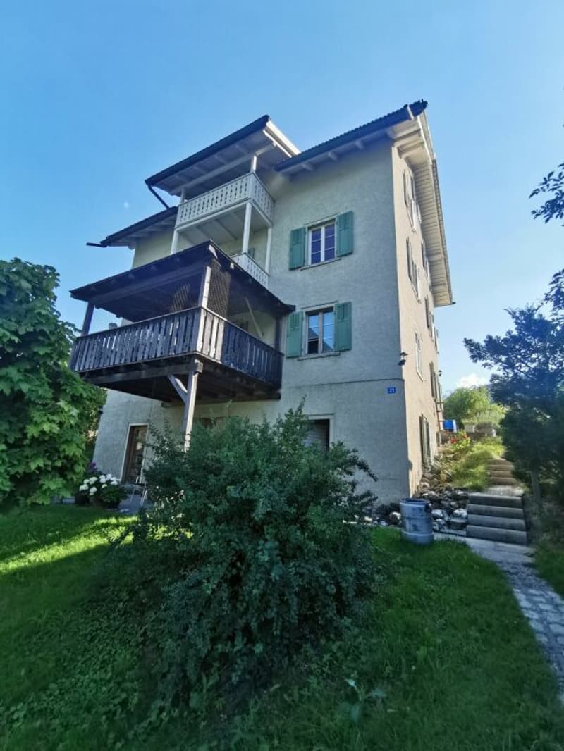 Appartement 3.5 pièces avec vue à couper le souffle à Cazis (8)