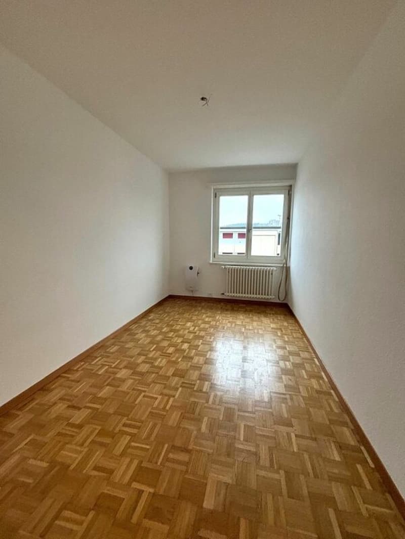 Appartement de 3 pièces lumineux à louer (2)