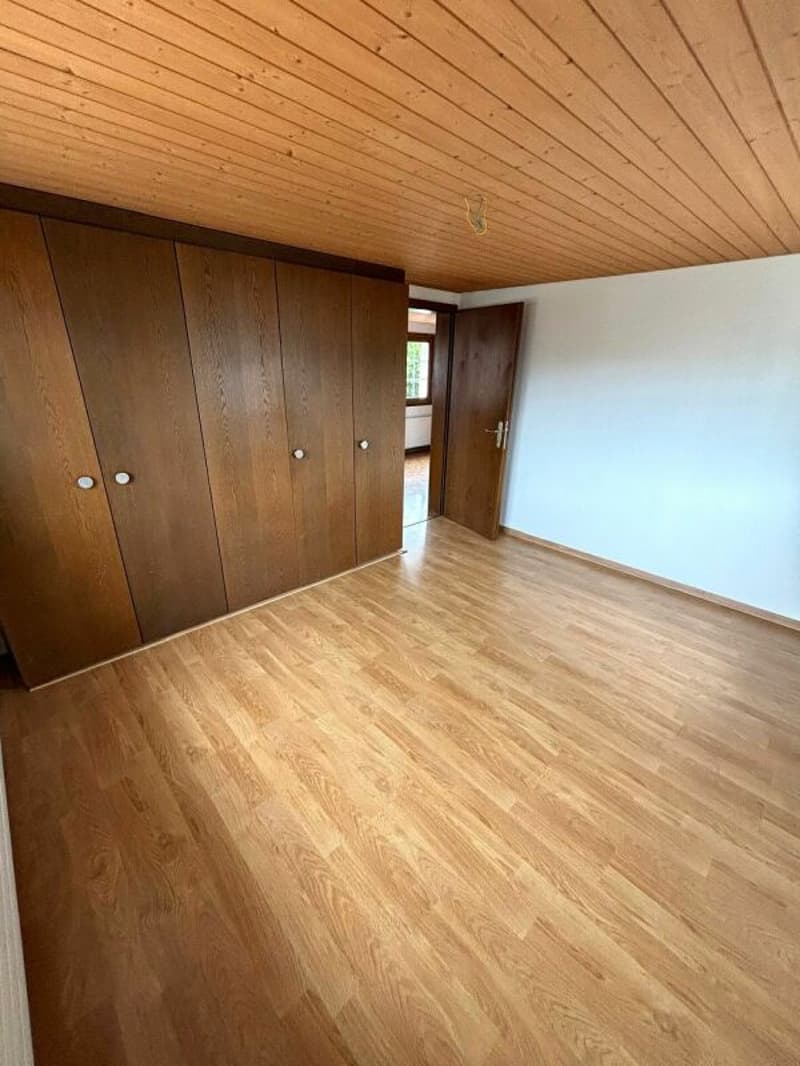 Heimelige 2.5 Zimmer Wohnung zu vermieten (5)