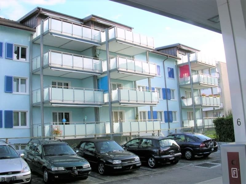 4-room apartment, with large balcony (1)