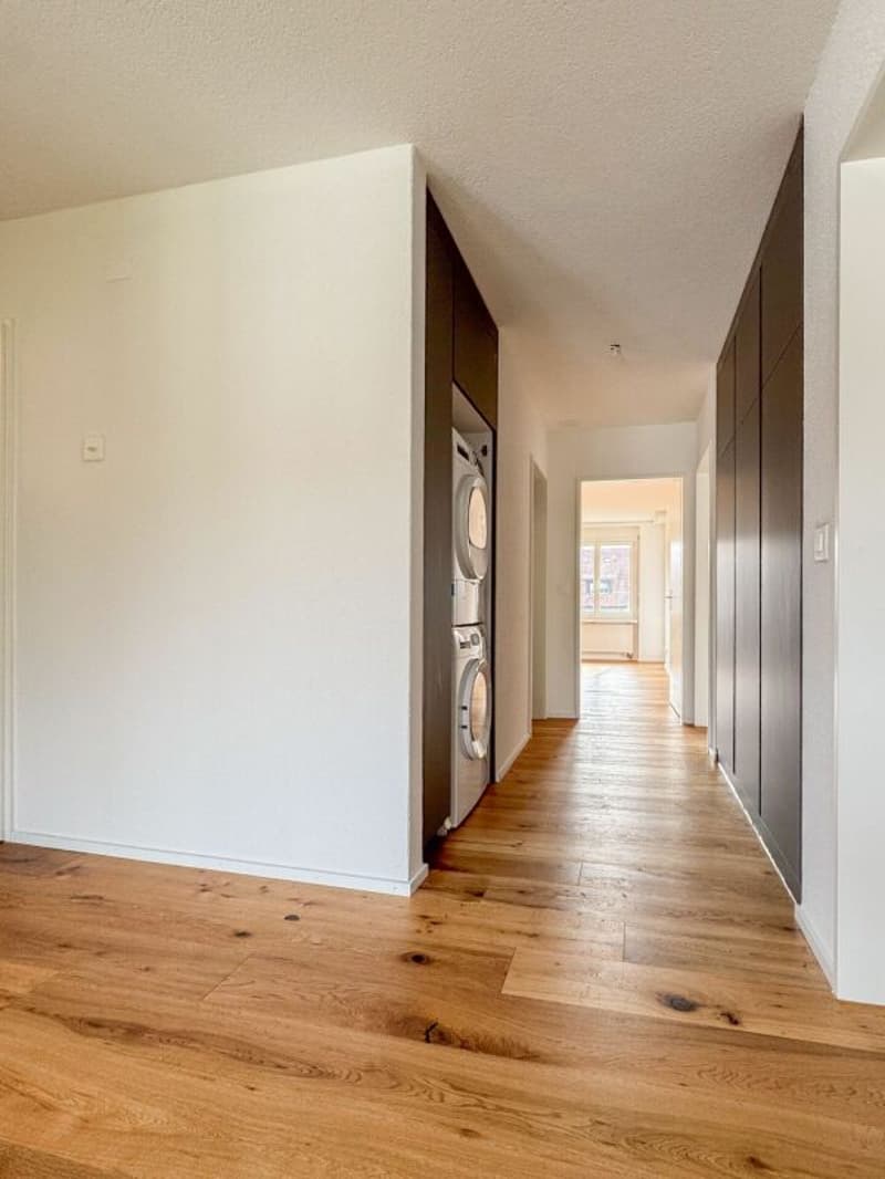 4.5-Zimmer-Wohnung 2. OG rechts (6)