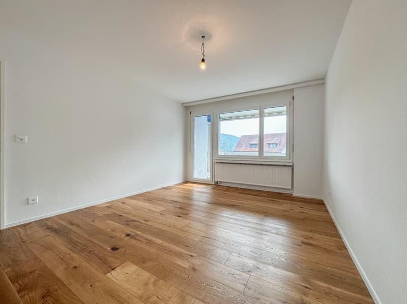 4.5-Zimmer-Wohnung 2. OG rechts (7)