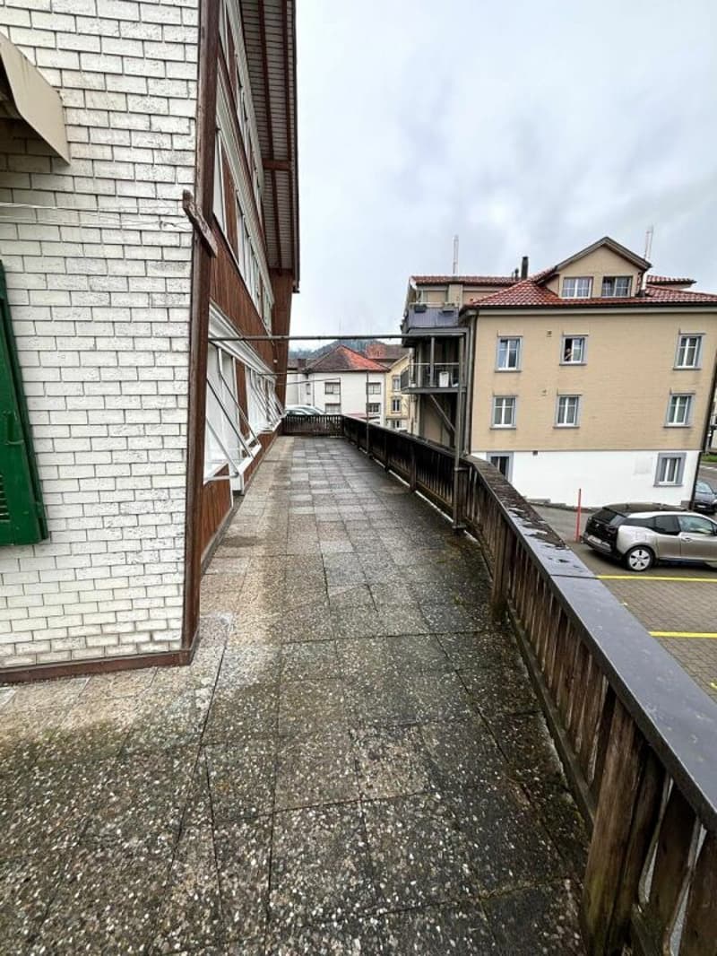 3.5-Zimmer Wohnung mit Wintergarten (10)