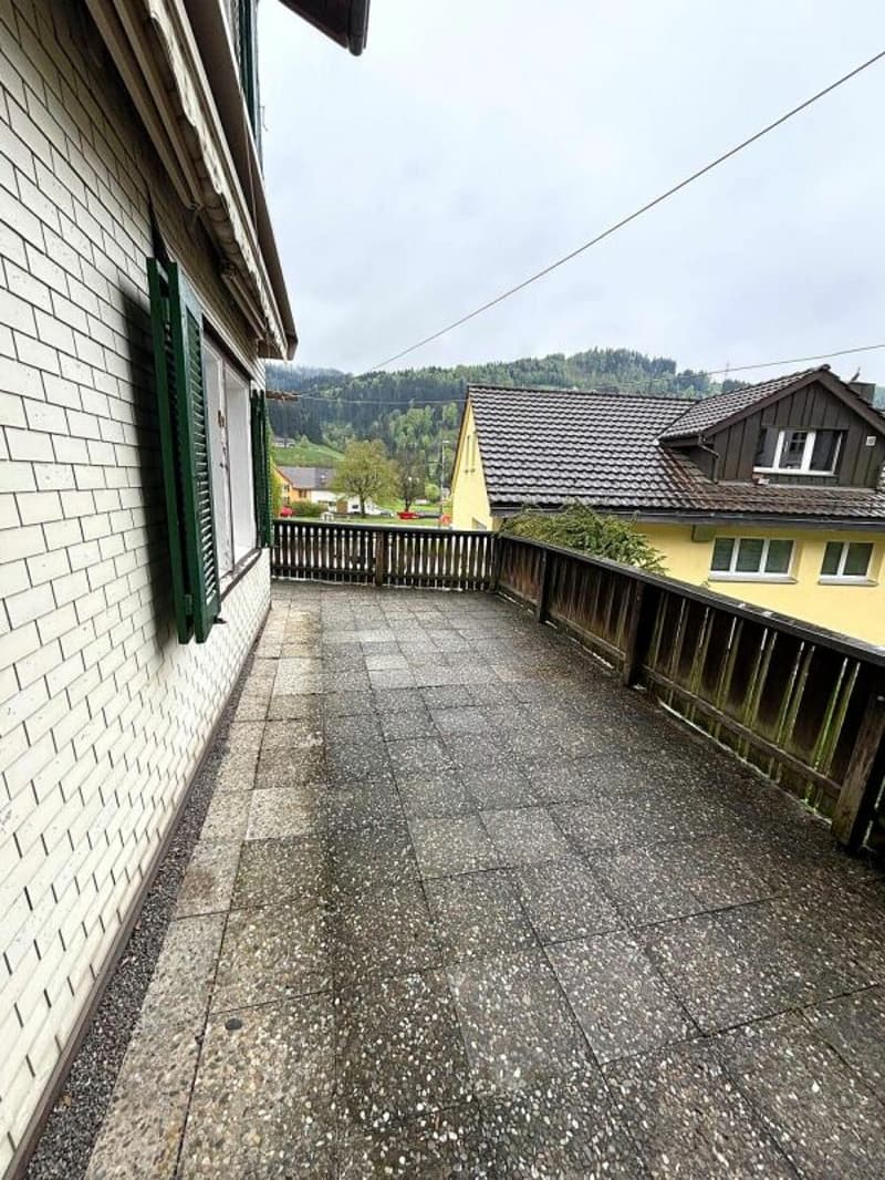 3.5-Zimmer Wohnung mit Wintergarten (9)