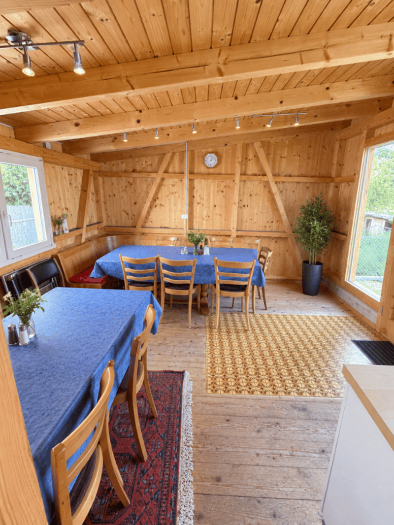 Hobby-Gartenhaus mit Beete zu vermieten (3)