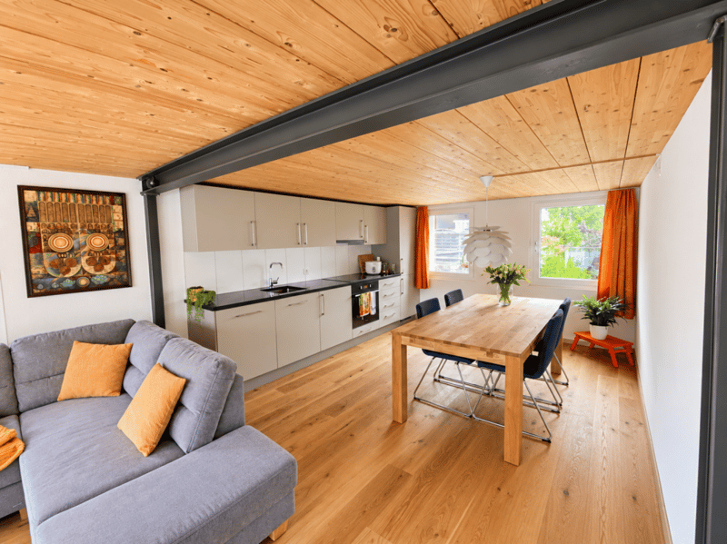 Helle 2.5 Zi-Wohnung mit Balkon (1)
