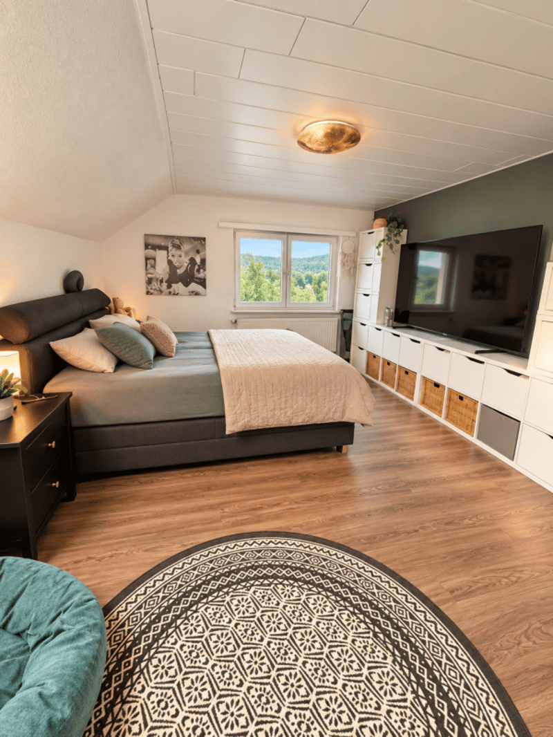 grosszügige 4 Zimmer Wohnung (3)