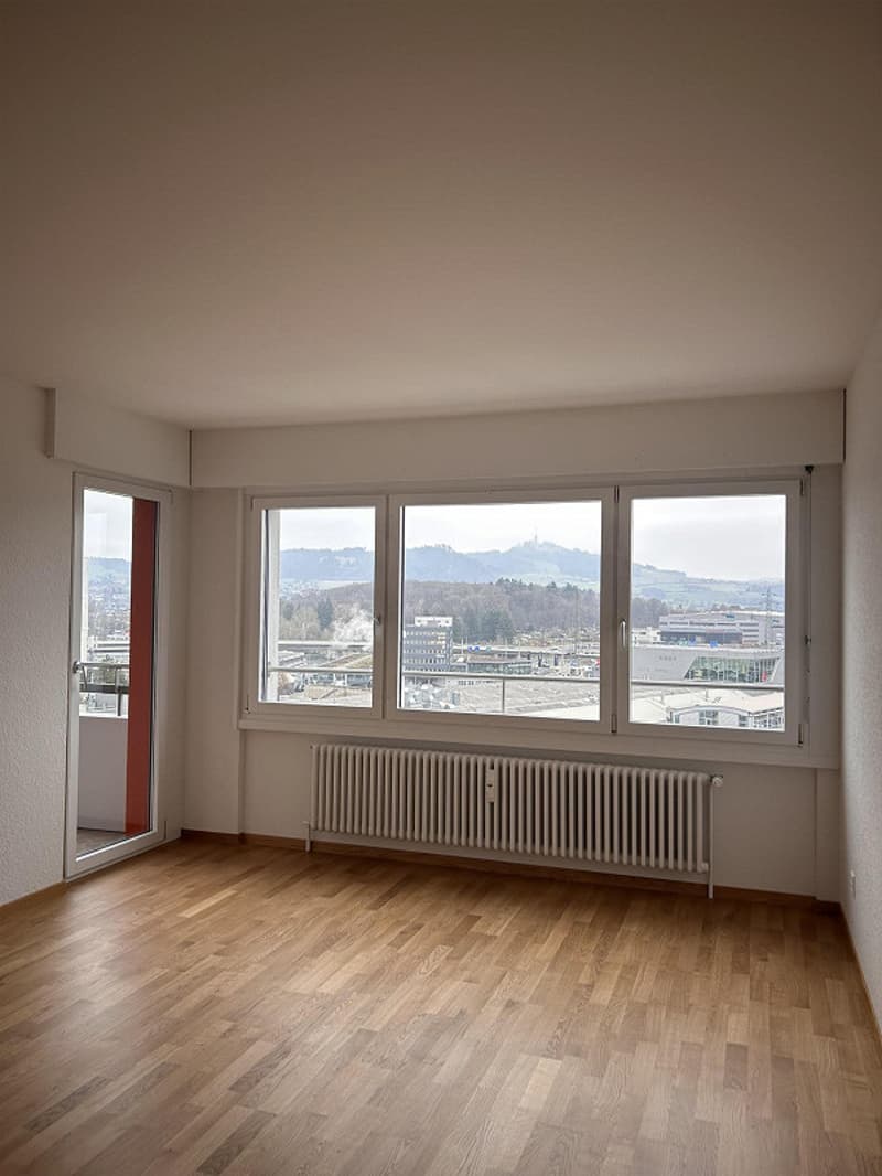 Al Ritmo della Città: Appartamento in Grattacielo Moderno Direttamente al BH Wankdorf (4)