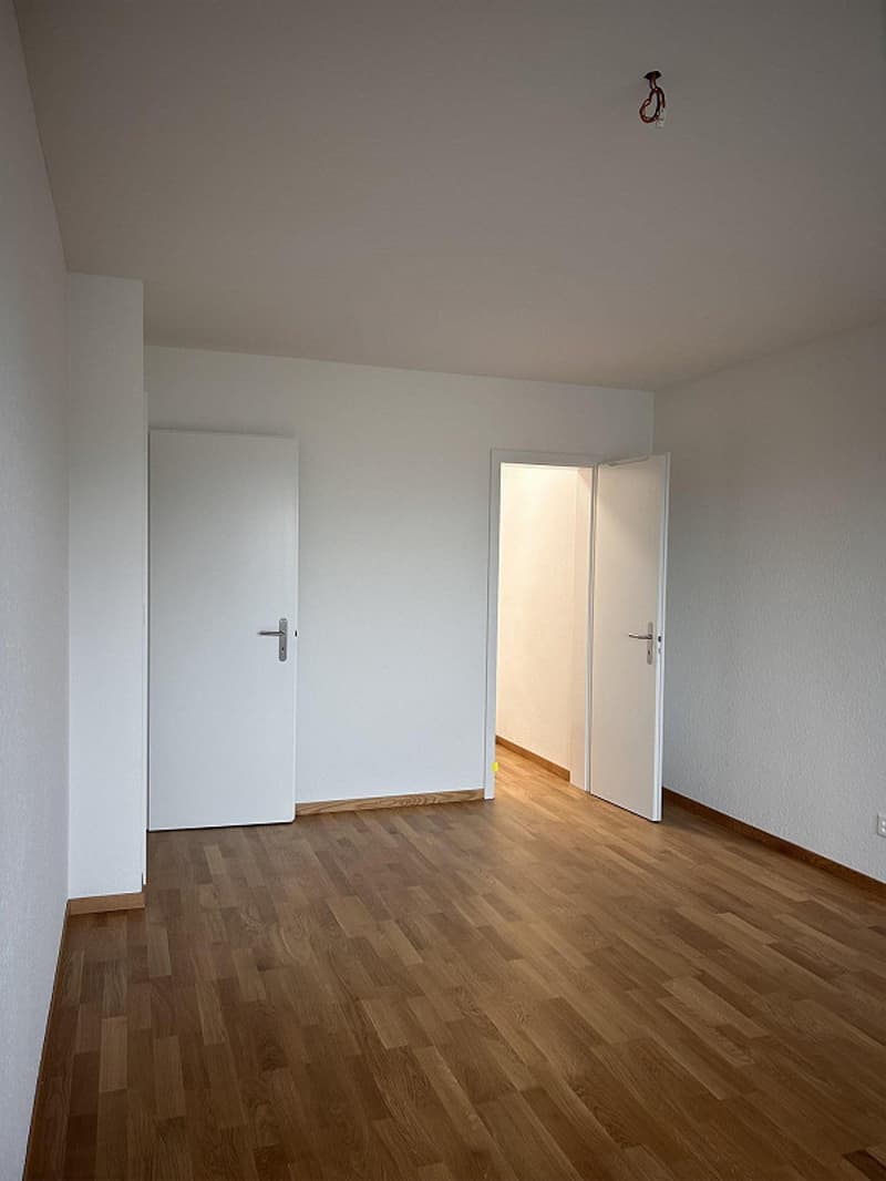 Al Ritmo della Città: Appartamento in Grattacielo Moderno Direttamente al BH Wankdorf (12)