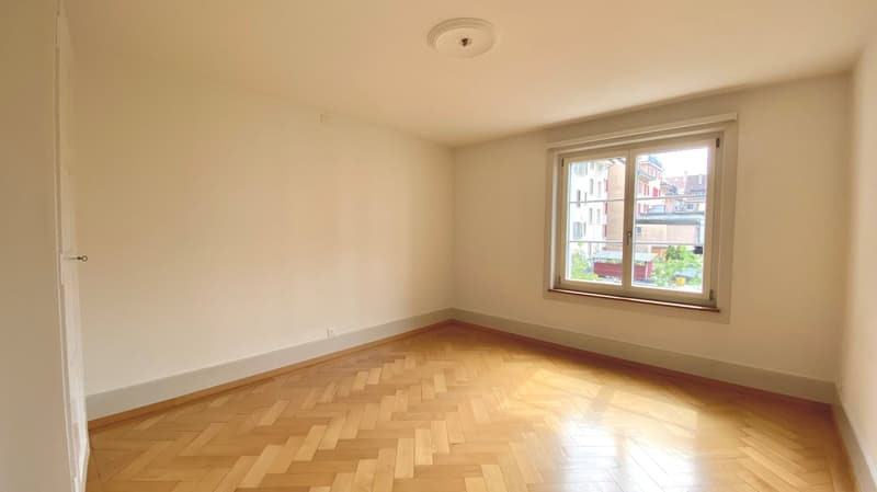 Gemütliche 2-Zimmerwohnung mit Balkon im Breitenrainquartier (5)