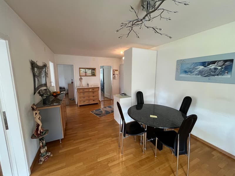 Appartement 4,5 pièces dans un quartier calme à Zollikofen (2)
