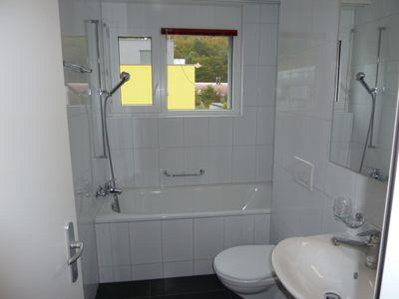 Bel appartement 2.5 pièces dans le quartier Jurablick à Ostermundigen (6)