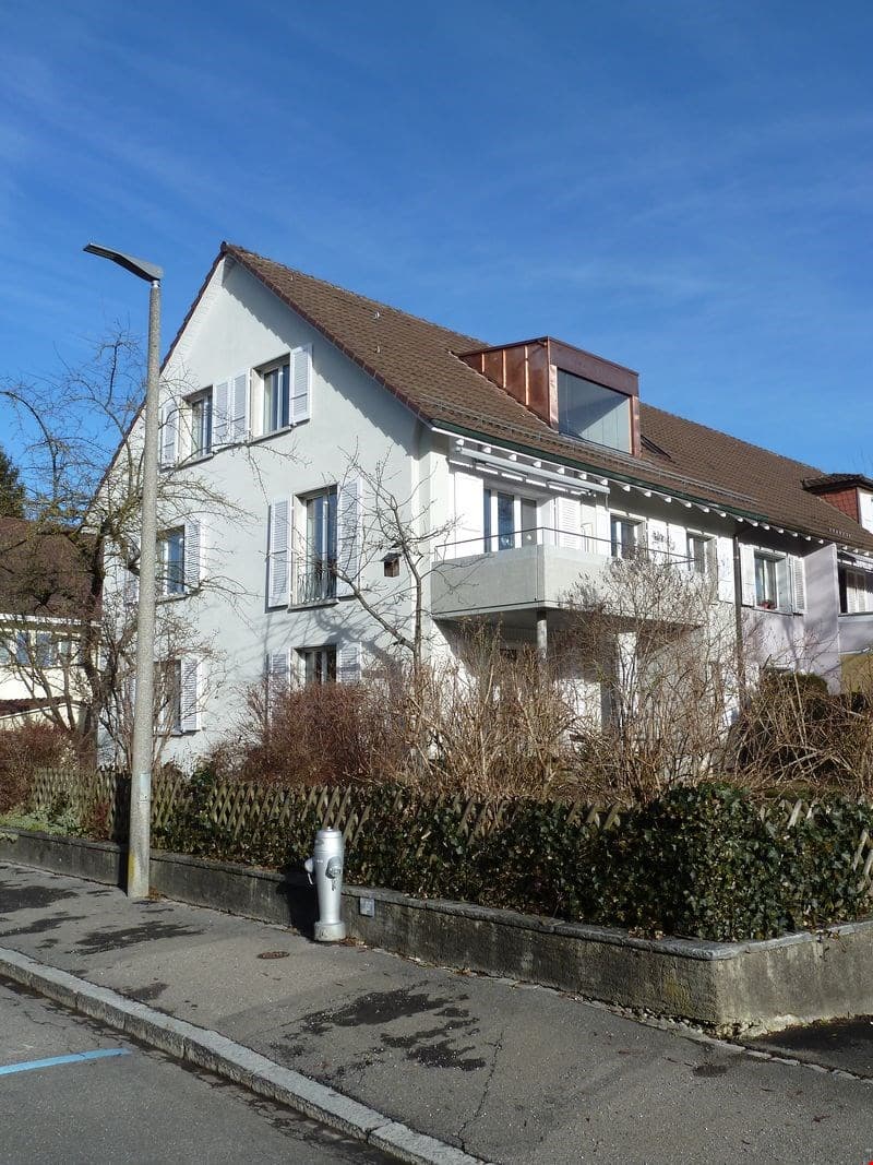 sonnige 2.5-Zimmerwohnung mit Loggia nähe Elfenau (11)