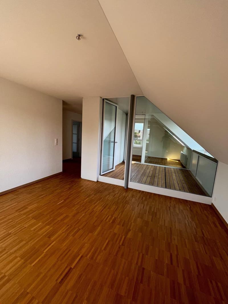 sonnige 2.5-Zimmerwohnung mit Loggia nähe Elfenau (8)