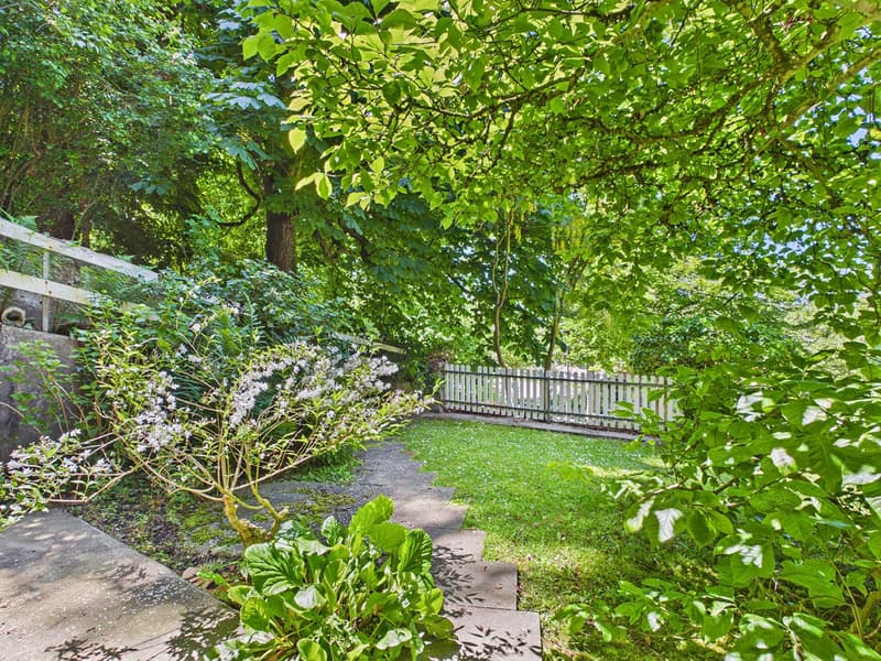 Appartamento di 2,5 locali frescamente ristrutturato con giardino idilliaco a Obstberg (13)