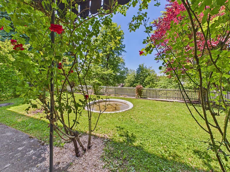 Appartamento di 2,5 locali frescamente ristrutturato con giardino idilliaco a Obstberg (4)