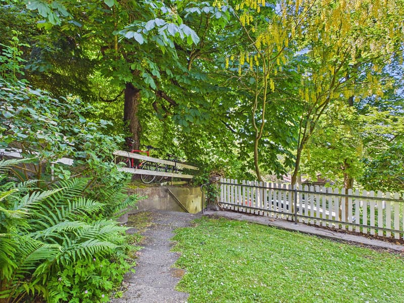 Appartamento di 2,5 locali frescamente ristrutturato con giardino idilliaco a Obstberg (14)