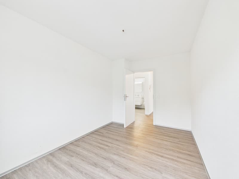 Geräumige 3.5-Zimmerwohnung in Hünibach (9)