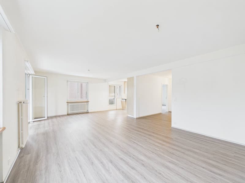 Geräumige 3.5-Zimmerwohnung in Hünibach (3)