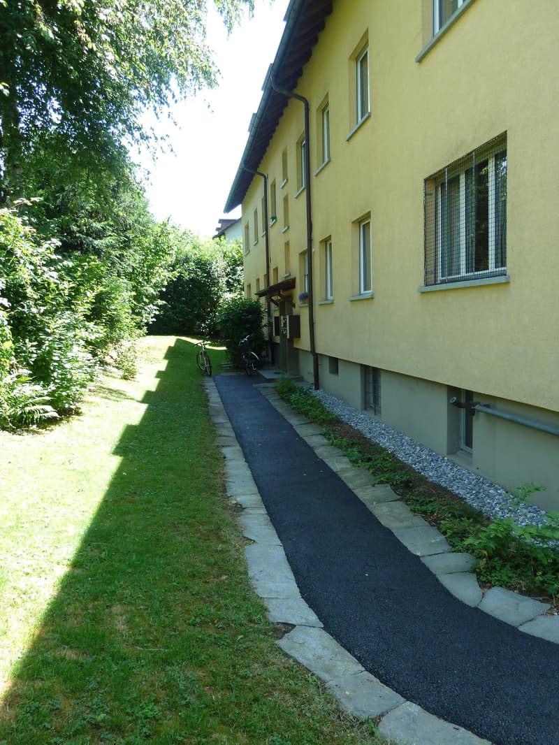 Incantevole appartamento di 2 camere con balcone in una zona tranquilla a Berna (11)
