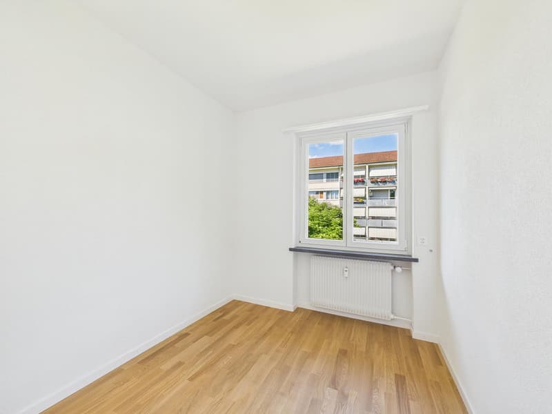 frisch sanierte & helle 4.5-Zimmerwohnung an zentraler Lage (12)